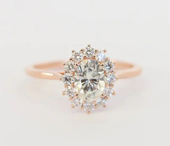 New Egg-Shaped Opal Ring in 18K Rose Gold