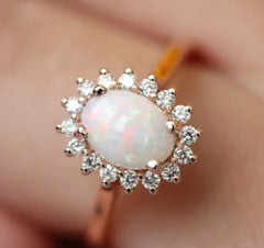 New Egg-Shaped Opal Ring in 18K Rose Gold