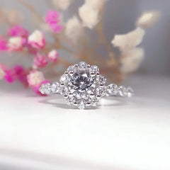 18K Gold Moissanite Ring for Women