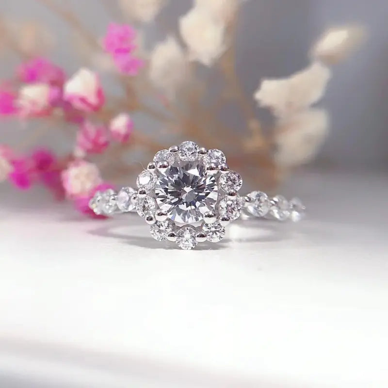 18K Gold Moissanite Ring for Women